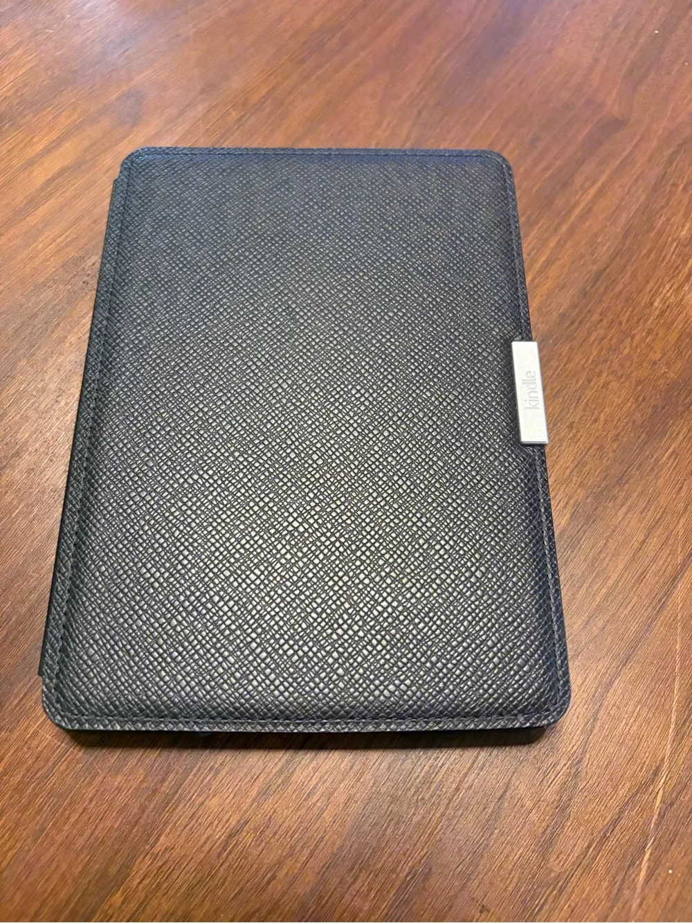 Amazon Kindle Paperwhite Leather Cover in Black with Magnetic Tab